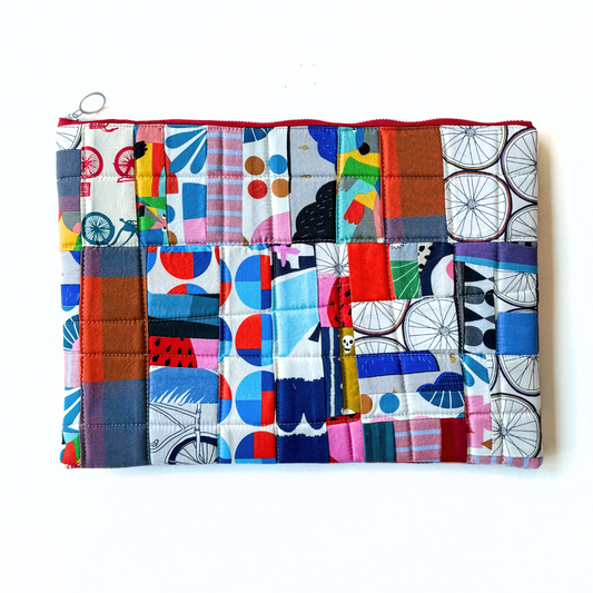 Zero-waste Laptop Sleeve - Hiding